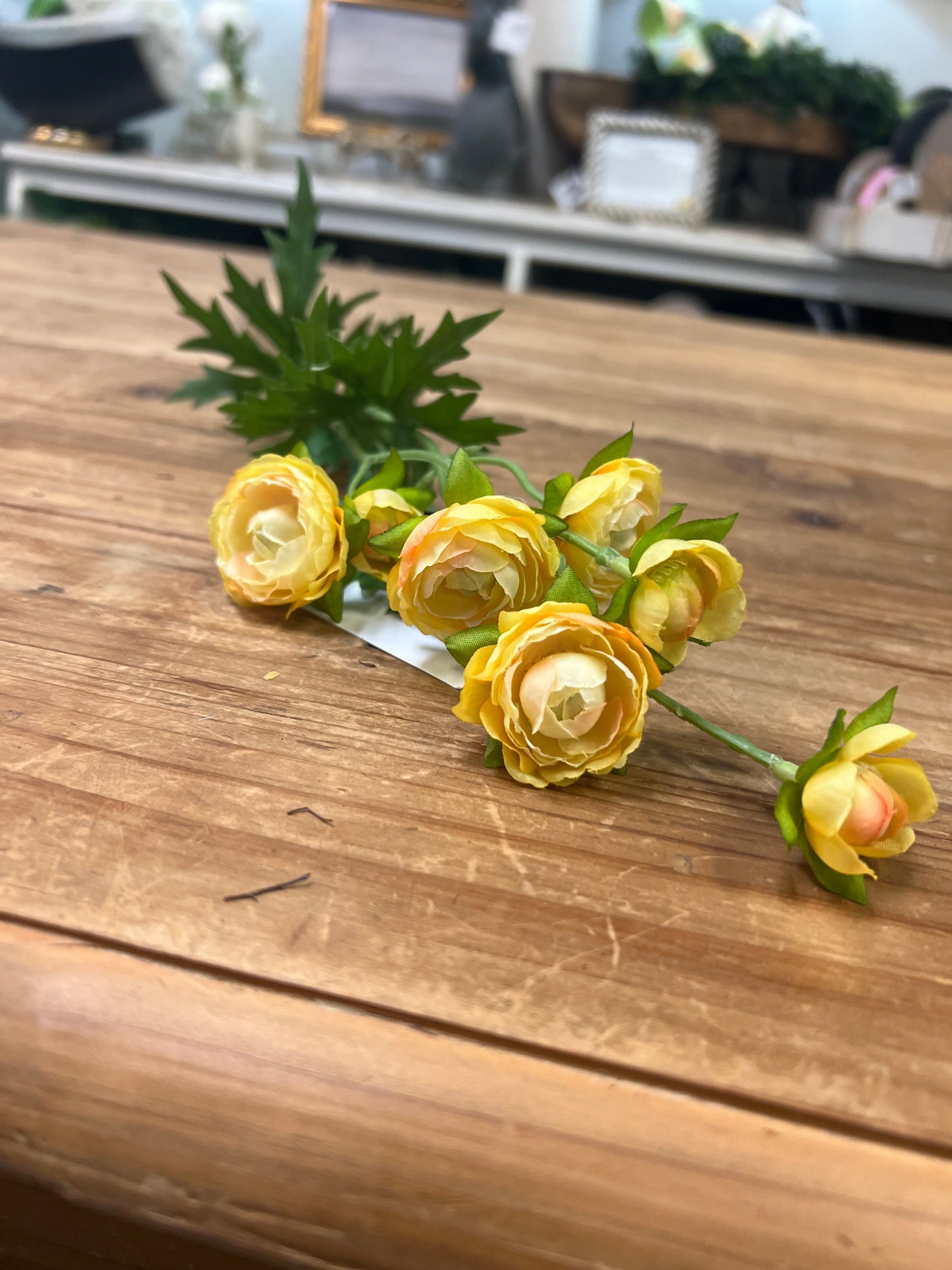 Mini Ranunculus Spray 22"